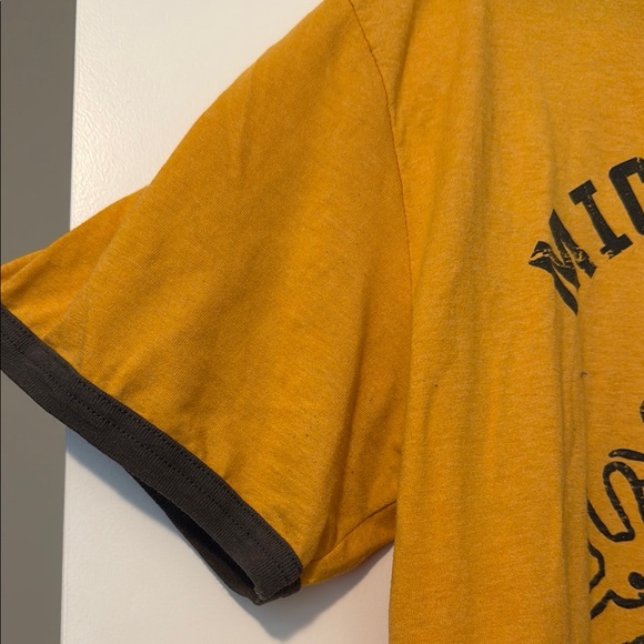 Mickey Mouse Graphic T-Shirt - Picture 5 of 6